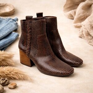 Kork-Ease Korks Leyland Brown Snakeskin Ankle Booties Size 6